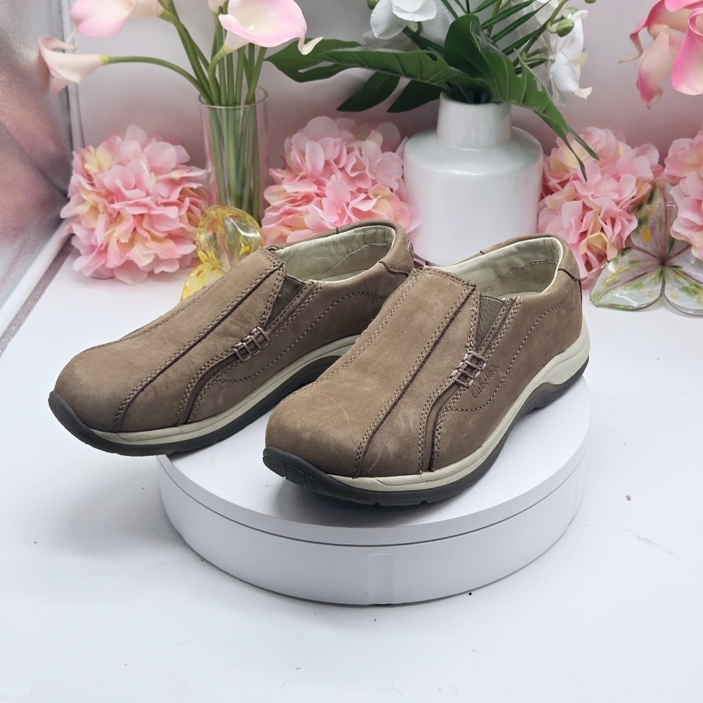 Cabela's Nubuck Leather Slip On Hiking Outdoor Casual Shoes Size 9.5M - Picture 10 of 14